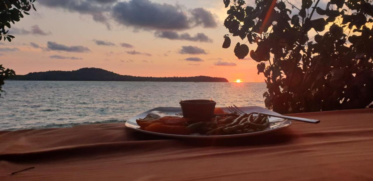 ホテル Crusoe Koh Takiev Island Koh Ta Kiev エクステリア 写真
